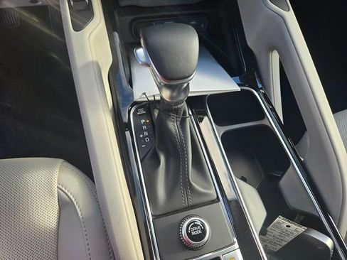 New 2025 Kia Telluride S image 11