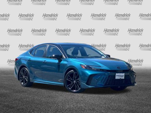 Used 2025 Toyota Camry XSE w/ Premium Plus Package FWD image 2