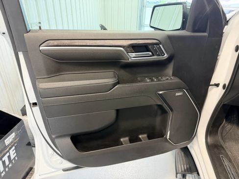Used 2023 Chevrolet Silverado 1500 LTZ AWD/4WD image 11