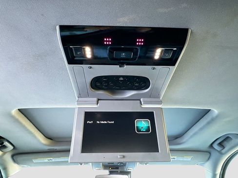 Used 2020 GMC Yukon Denali w/ Open Road Package image 29