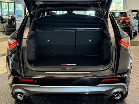 Certified 2025 Acura ADX A-Spec image 25