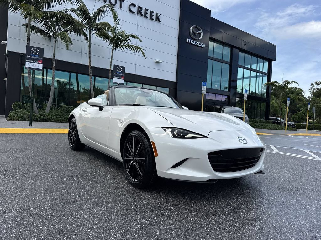 New 2026 MAZDA MX-5 Miata Grand Touring RWD image 30