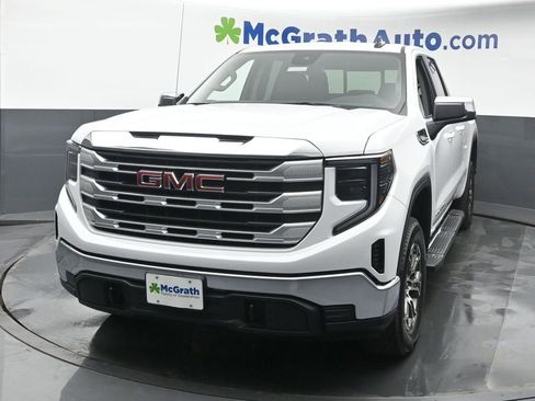 New 2026 GMC Sierra 1500 SLE w/ Preferred Package image 16