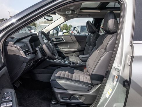 New 2024 Mitsubishi Outlander 4WD Plug-In Hybrid image 28