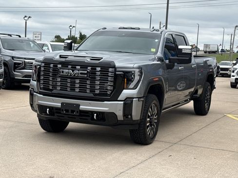 Used 2026 GMC Sierra 3500 Denali Ultimate w/ Snow Plow Prep/Camper Package AWD/4WD image 11