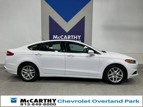 Used 2013 Ford Fusion SE image 4