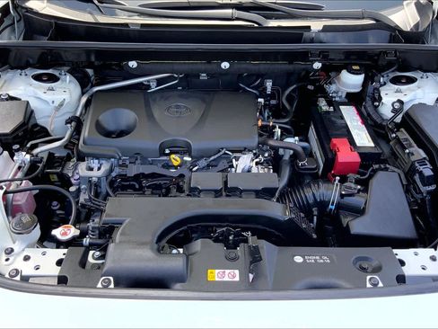 Used 2019 Toyota RAV4 Limited FWD image 31