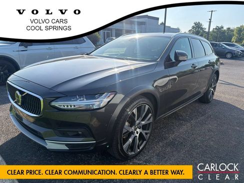 Used 2023 Volvo V90 B6 Cross Country Ultimate w/ Climate Package AWD/4WD image 1