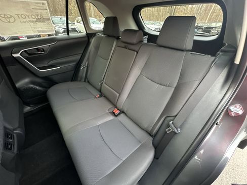 Certified 2025 Toyota RAV4 LE image 32