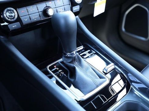 New 2025 Jeep Compass Latitude image 22