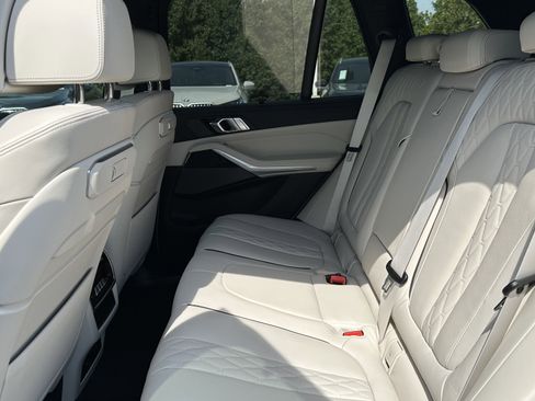 Used 2026 BMW X5 M60i w/ Executive Package AWD/4WD image 29