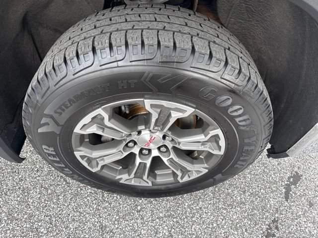 Certified 2020 GMC Sierra 1500 SLE w/ SLE Value Package AWD/4WD image 9