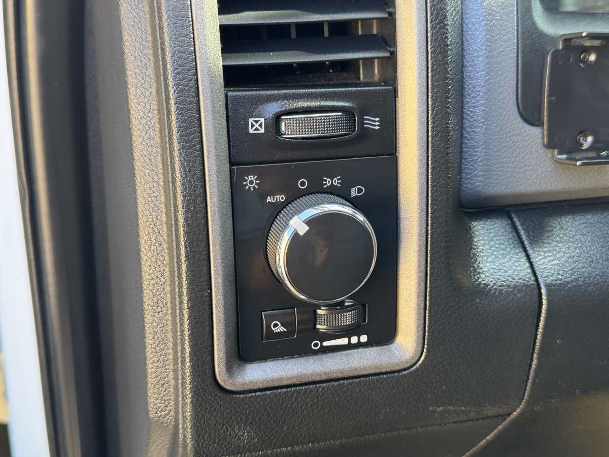 Used 2017 RAM 2500 Tradesman AWD/4WD image 21