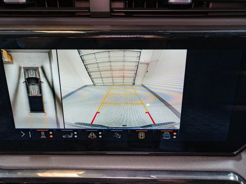 Used 2024 GMC Sierra 2500 AT4 w/ AT4 Premium Plus Package image 25