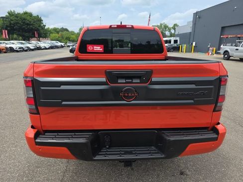 Certified 2025 Nissan Frontier PRO-4X w/ Pro Premium Package AWD/4WD image 25