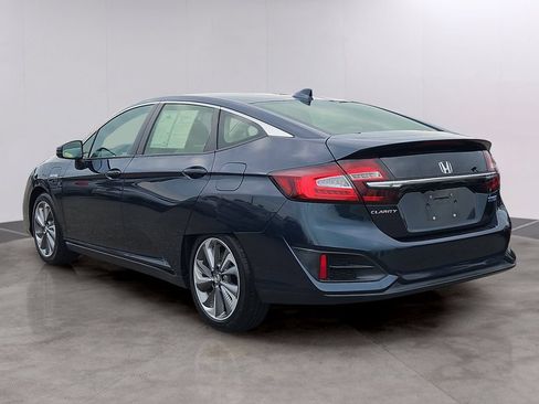 Certified 2019 Honda Clarity Plug-In Hybrid image 6