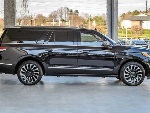 Used 2022 Lincoln Navigator L Black Label image 58