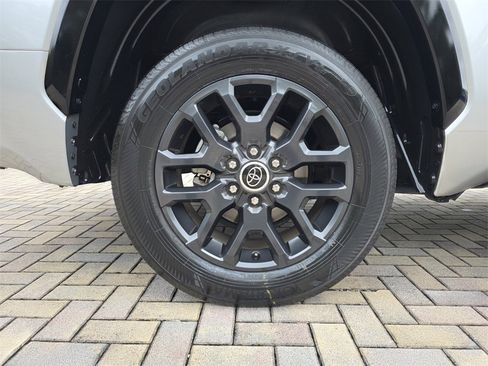 Used 2023 Toyota Tundra Platinum image 19