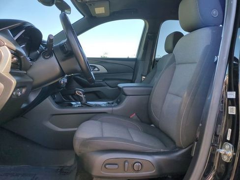 Used 2023 Chevrolet Traverse LT FWD image 21