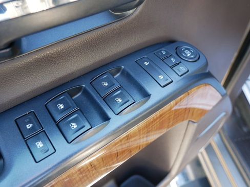 Used 2015 GMC Sierra 1500 SLT w/ SLT Preferred Package image 16