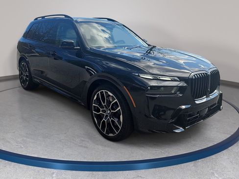 New 2026 BMW X7 xDrive40i w/ Executive Package image 3