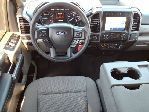 Certified 2022 Ford F250 XLT w/ XLT Premium Package AWD/4WD image 18