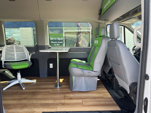 Used 2018 Ford Transit 350 XL RWD image 14