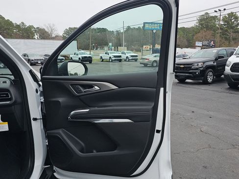 New 2026 Chevrolet Traverse LT w/ Driver Confidence Package image 22