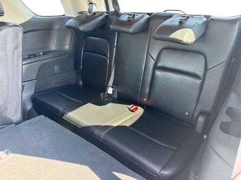 Used 2024 Nissan Pathfinder SL FWD image 25