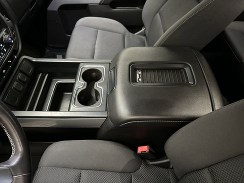 Used 2018 Chevrolet Silverado 1500 LT w/ All Star Edition AWD/4WD image 38