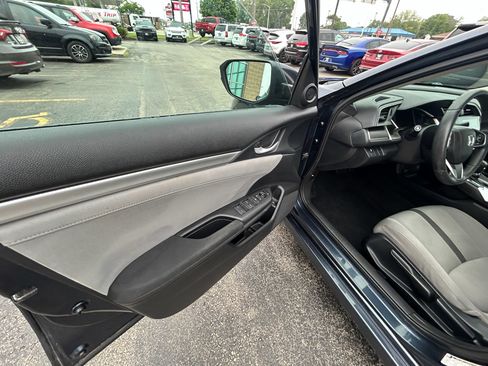 Used 2017 Honda Civic EX image 7