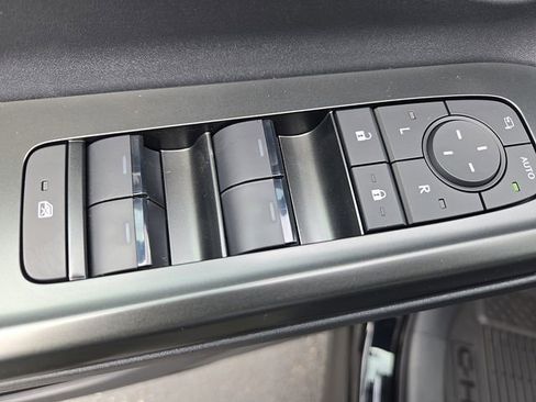 New 2026 Toyota C-HR AWD/4WD image 10