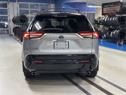 Used 2023 Toyota RAV4 XSE image 9
