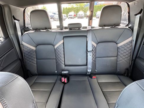 Used 2024 GMC Canyon Denali AWD/4WD image 29