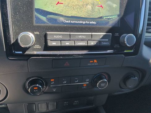 Used 2022 Nissan Frontier S image 16