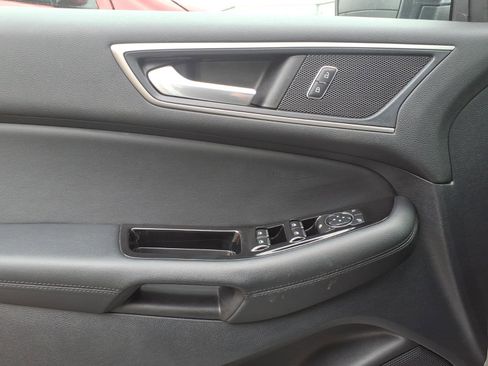 Used 2020 Ford Edge SEL w/ Convenience Package image 11