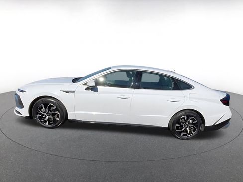 Used 2025 Hyundai Sonata SEL FWD image 11