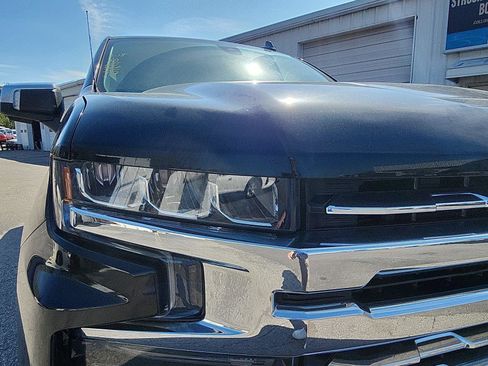 Used 2019 Chevrolet Silverado 1500 LTZ w/ LTZ Premium Package image 8