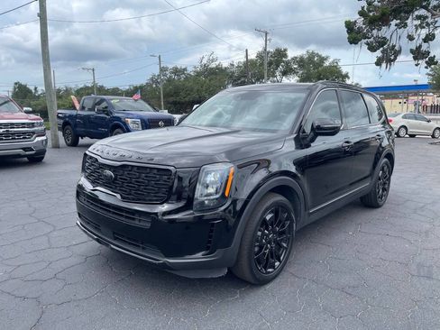 Used 2021 Kia Telluride EX w/ EX Premium Package AWD/4WD image 4