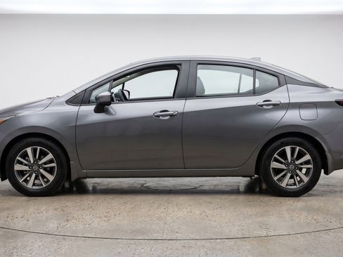 Used 2025 Nissan Versa SV FWD image 3