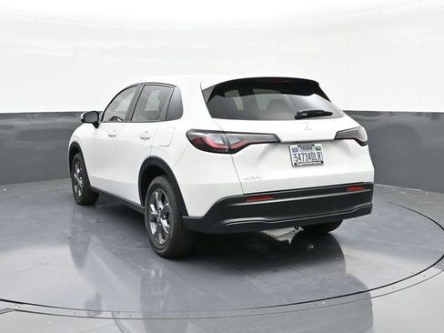 Used 2026 Honda HR-V LX image 8