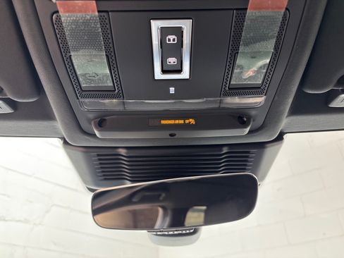 New 2026 Land Rover Discovery Sport Landmark AWD/4WD image 12