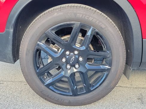 Used 2021 Chevrolet Blazer LT w/ Sound & Technology Package FWD image 2