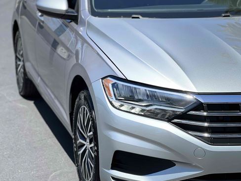 Used 2021 Volkswagen Jetta SE FWD image 48