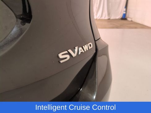 Used 2018 Nissan Rogue SV w/ Premium Package AWD/4WD image 5