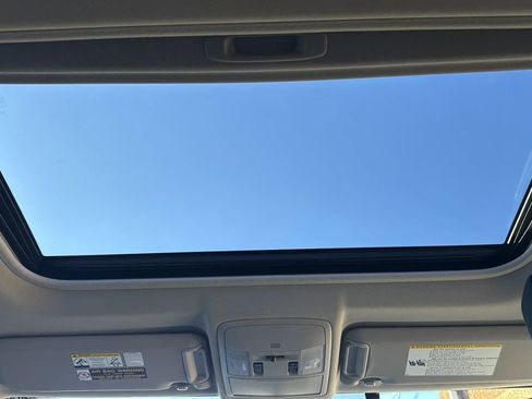 Used 2016 Toyota RAV4 XLE image 30