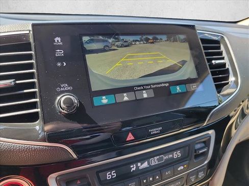 Used 2021 Honda Pilot Touring image 21