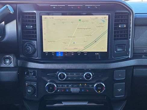 Certified 2023 Ford F450 Platinum w/ FX4 Off-Road Package image 19