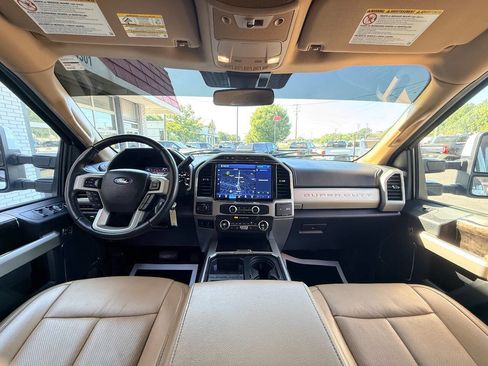 Used 2022 Ford F250 Lariat w/ Lariat Value Package AWD/4WD image 38