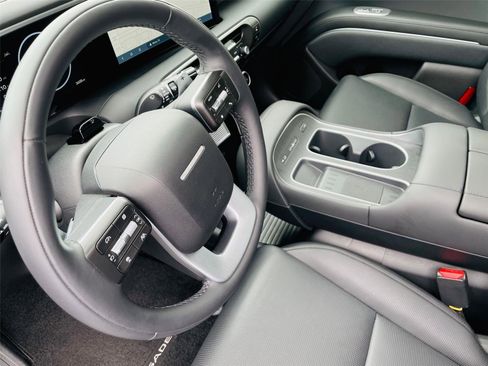 Used 2026 Hyundai Palisade Calligraphy FWD image 8